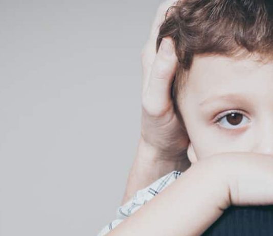 කුඩා කළ ඇතිවෙන බිය, ඔබේ දරුවා මානසික රෝගියෙක් කළ හැකි බව ඔබ දන්නවාද?